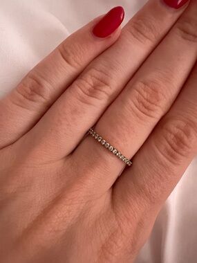 Swarovski Round Cut Thin Band Ring Gold Size 8